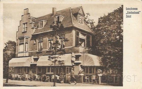 Bedrijven in Zeist0012, Lunchroom Lindenhoek. 1946.jpg - Lunchroom Lindenhoek aan de Slotlaan 20 hoek Woudenbergseweg. Vroeger zat hier de Melkinrichting en later Melksalon van de heer Brandsma genaamd: “Hygiea”. En van af 1936 is hier de Schoenenhandel Bata N.V. gevestigd tot de sluiting in 1996. Opname van 1946.